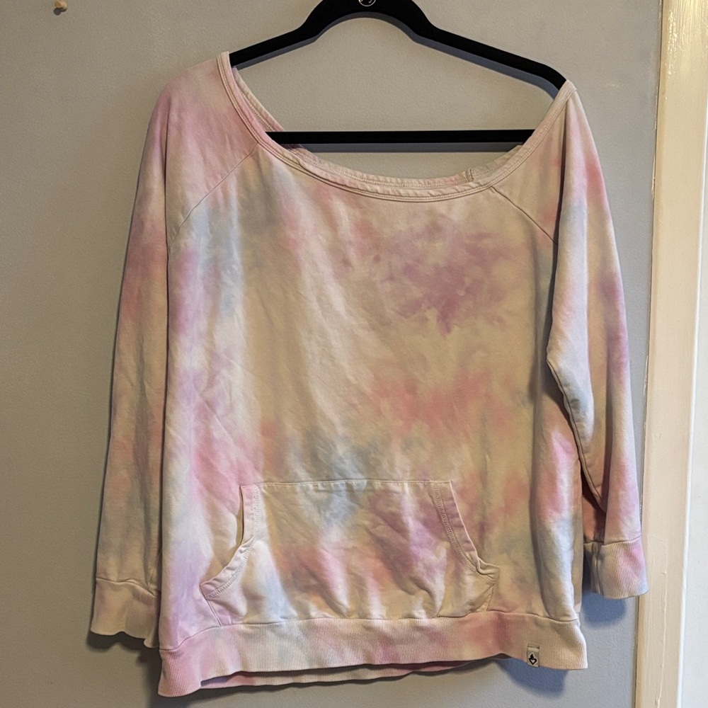 Tie-Dye Off-Shoulder Sweatshirt